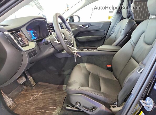 YV4M12RC8S1002760 2025 VOLVO XC60 Black Սալոնի դիմացի տեսք