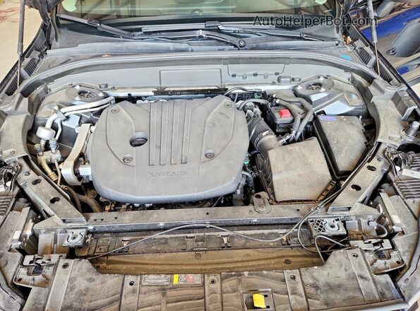 YV4M12RC8S1002760 2025 VOLVO XC60 Black Շարժիչի բաժամունքի տեսք