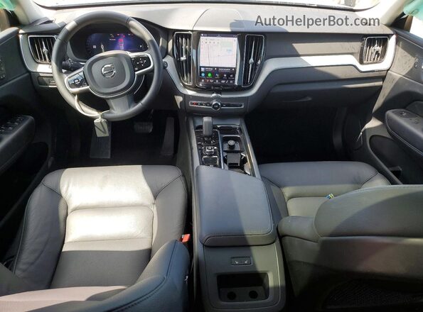 YV4M12RC8S1182659 2025 VOLVO XC60 Gray Widok deski rozdzielczej