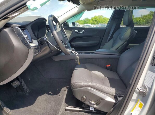 YV4M12RC8S1182659 2025 VOLVO XC60 Gray Widok wnętrza z przodu