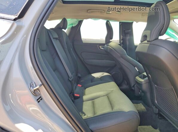 YV4M12RC8S1182659 2025 VOLVO XC60 Gray Widok wnętrza z tyłu