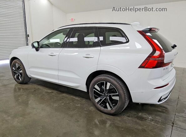 YV4M12RC9T1398716 2026 VOLVO XC60 White Rear left