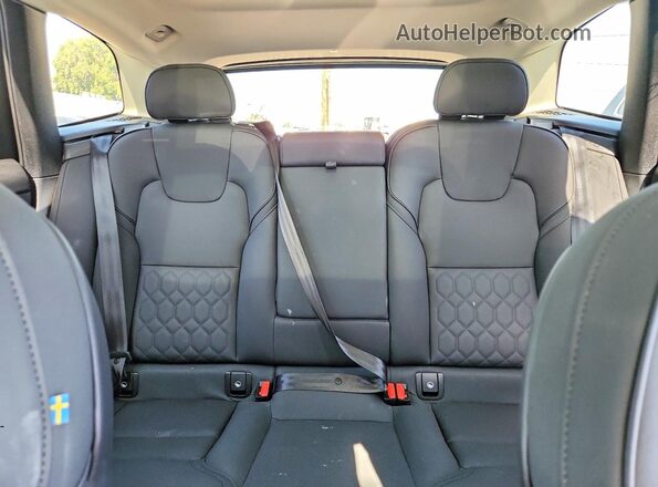 YV4M12RCXT1444893 2026 VOLVO XC60 Черный Вид задних сидений