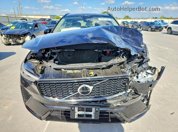 YV4M12RJ0S1190589 2025 VOLVO XC60 Black Front view