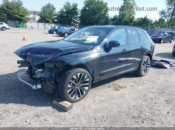 YV4M12RM4T1378253 2026 VOLVO XC60 Черный Передняя левая четверть