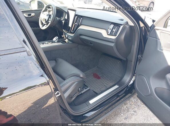 YV4M12RM4T1378253 2026 VOLVO XC60 Черный Вид салона спереди
