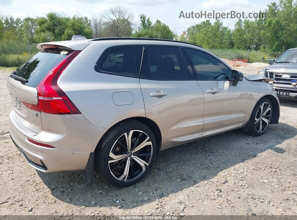YV4M12RM6S1189117 2025 VOLVO XC60 Серебряный Задняя правая четверть