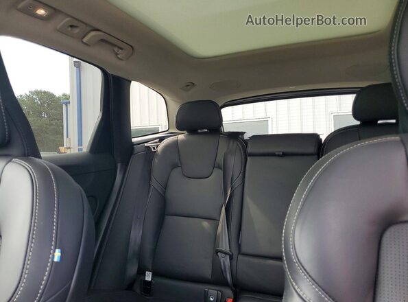 YV4M12RM8T1464956 2026 VOLVO XC60 Black უკანა სავარძლების ხედი