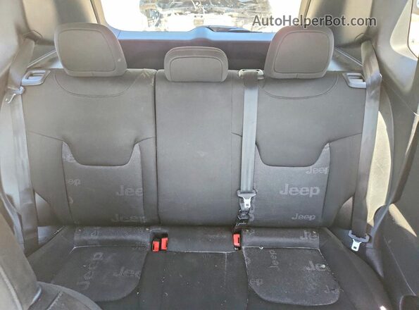 ZACCJAAB8HPE61517 2017 JEEP RENEGADE Teal Rear seats view