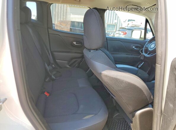 ZACCJABB0JPG73803 2018 JEEP RENEGADE White Вид задніх сидінь