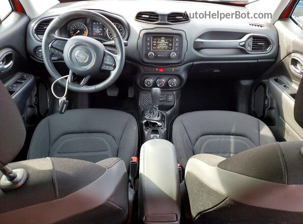 ZACCJABB1HPG01356 2017 JEEP RENEGADE Красный Вид панели приборов