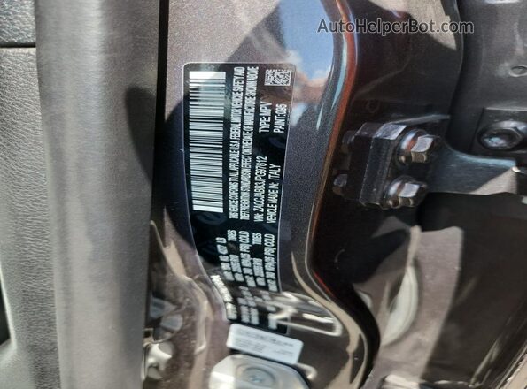 ZACCJABB3JPG97612 2018 JEEP RENEGADE Charcoal Vista de la etiqueta del VIN
