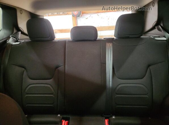 ZACCJABB3JPH15610 2018 JEEP RENEGADE Gray Rear seats view