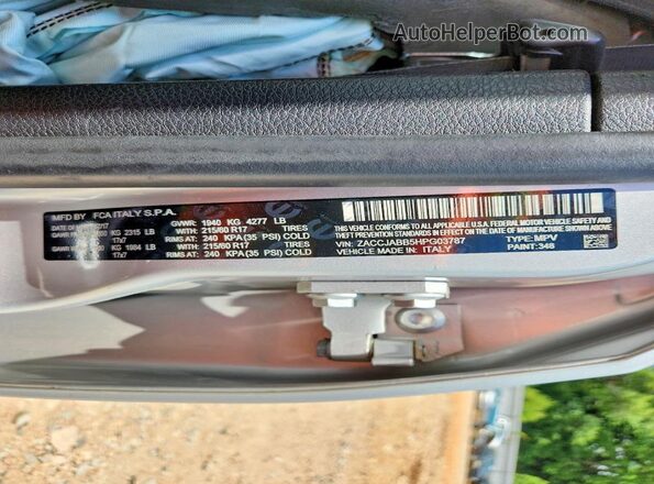 ZACCJABB5HPG03787 2017 JEEP RENEGADE Silver 360 interior view
