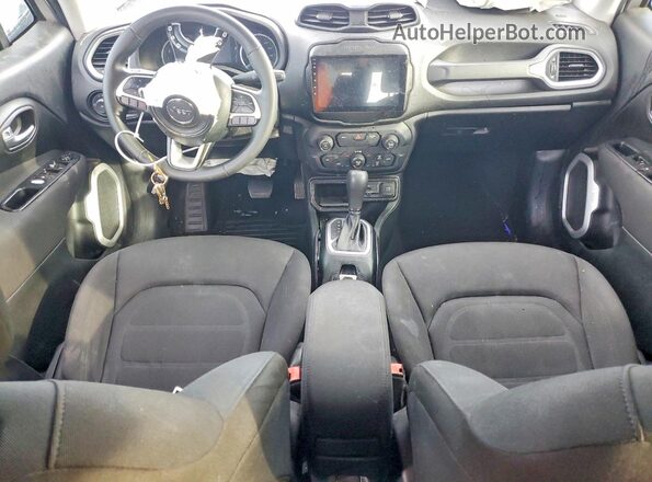 ZACCJABB5JPJ19718 2018 JEEP RENEGADE Silver Widok deski rozdzielczej