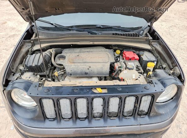 ZACCJABB5JPJ68241 2018 JEEP RENEGADE Charcoal უკანა სალონის ხედი