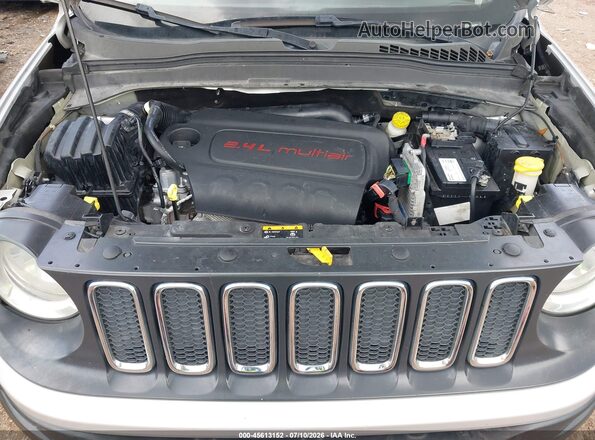 ZACCJABB7JPJ20983 2018 JEEP RENEGADE Серебряный Вид сзади