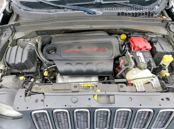ZACCJABB8JPH83644 2018 JEEP RENEGADE Silver Vista interior trasera