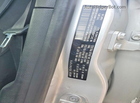 ZACCJABB8JPJ52017 2018 JEEP RENEGADE Silver ძრავის განყოფილების ხედი