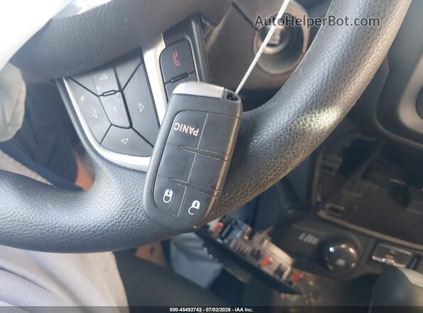 ZACCJBAB1JPH28668 2018 JEEP RENEGADE Orange Vista del salpicadero