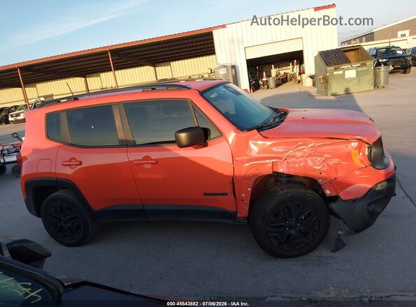 ZACCJBAB1JPJ00722 2018 JEEP RENEGADE Orange Widok wnętrza z tyłu