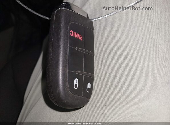 ZACCJBAB3HPG54101 2017 JEEP RENEGADE Синий Вид панели приборов