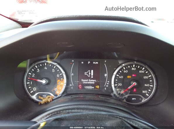 ZACCJBAB3JPH49179 2018 JEEP RENEGADE Red Հետևի նստատեղերի տեսք