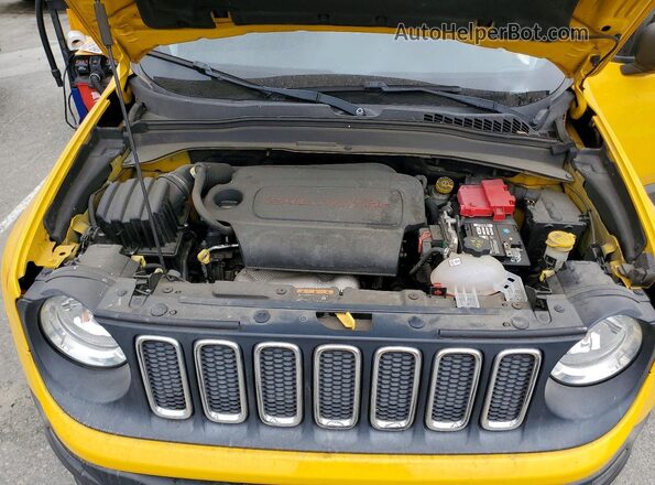 ZACCJBAB3JPH78097 2018 JEEP RENEGADE Yellow Engine compartment view