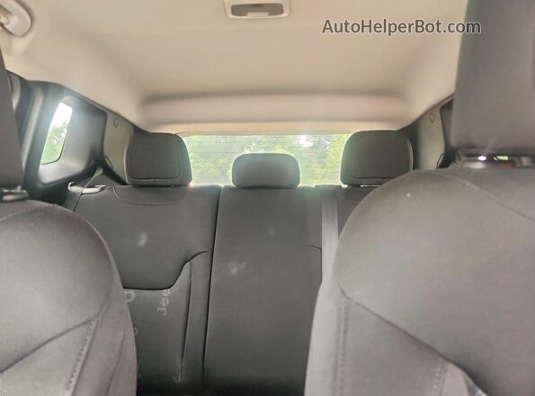 ZACCJBAB6HPG55839 2017 JEEP RENEGADE Gray Widok tylnych siedzeń