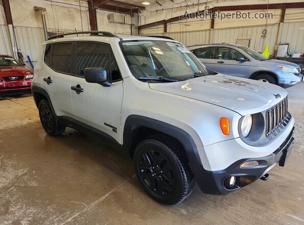 ZACCJBABXJPH79831 2018 JEEP RENEGADE Silver წინა მარჯვენა