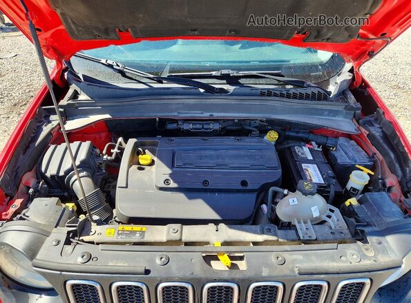 ZACCJBAH0HPE66513 2017 JEEP RENEGADE Red Widok wnętrza z tyłu