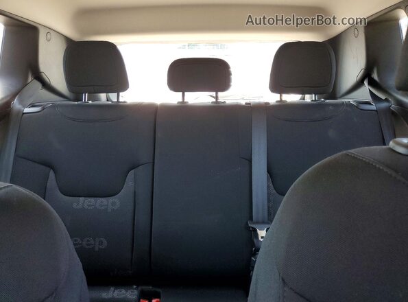 ZACCJBAT8GPD76321 2016 JEEP RENEGADE Silver Widok tylnych siedzeń