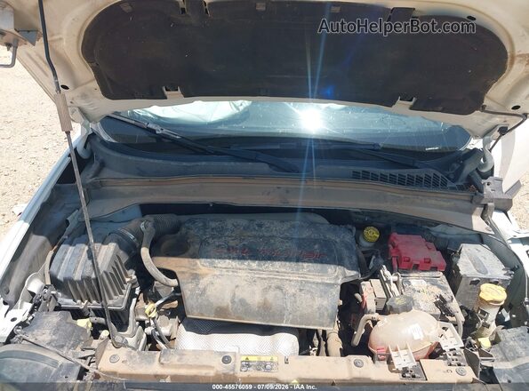 ZACCJBBB6JPH66041 2018 JEEP RENEGADE Белый Вид сзади