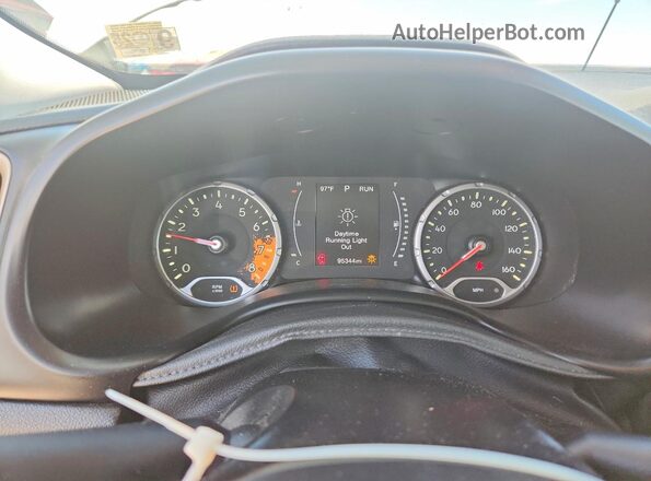 ZACCJBBBXHPF94865 2017 JEEP RENEGADE Белый Вид щитка приборов