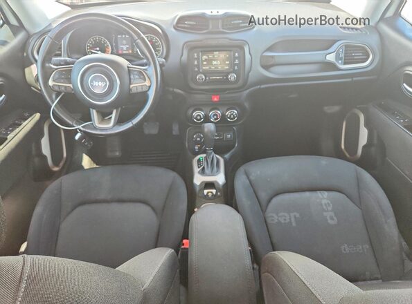 ZACCJBBBXHPF94865 2017 JEEP RENEGADE Белый Вид панели приборов