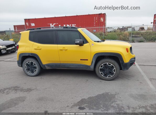 ZACCJBCB0HPF11328 2017 JEEP RENEGADE Желтый Вид задней части салона