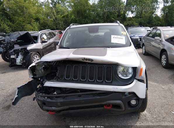 ZACCJBCB2JPG72592 2018 JEEP RENEGADE Silver Vista del cuadro de instrumentos