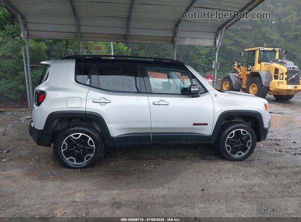 ZACCJBCB4HPF63898 2017 JEEP RENEGADE Silver Սալոնի հետևի տեսք