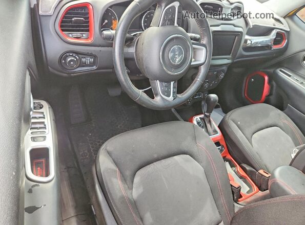 ZACCJBCB4JPH15796 2018 JEEP RENEGADE Yellow Dashboard view