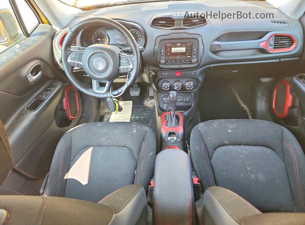 ZACCJBCB9HPE54546 2017 JEEP RENEGADE Yellow Առջևի վահանակի տեսք