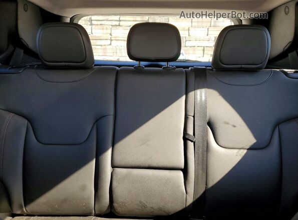 ZACCJBCBXJPH93015 2018 JEEP RENEGADE Белый Вид задних сидений