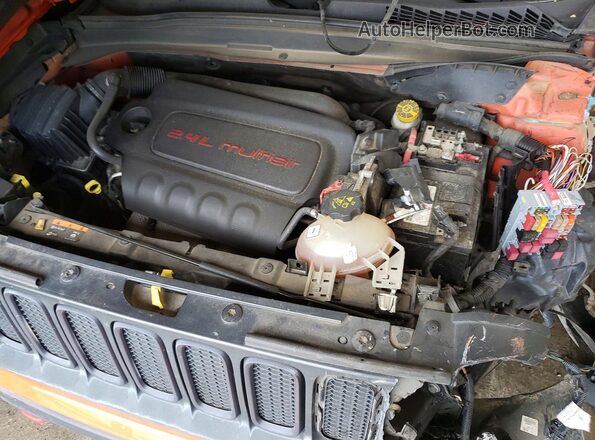 ZACCJBCT1GPE04523 2016 JEEP RENEGADE Orange Engine compartment view