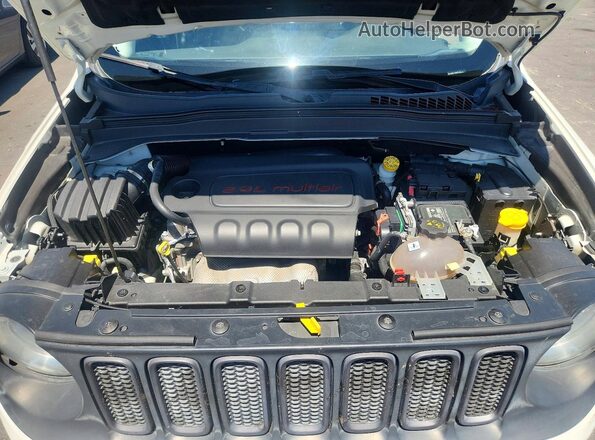 ZACCJBCT2GPD14720 2016 JEEP RENEGADE White Rear interior view