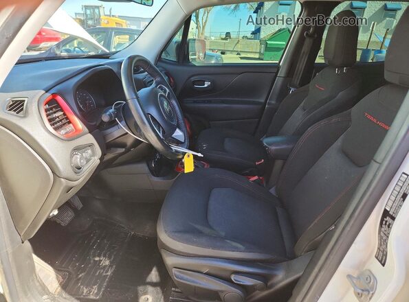 ZACCJBCT2GPE21122 2016 JEEP RENEGADE White Սալոնի դիմացի տեսք