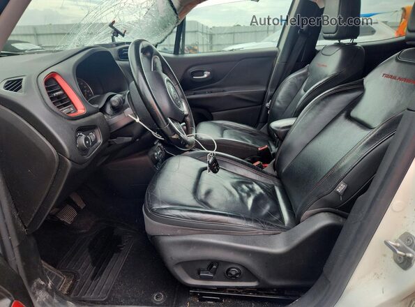 ZACCJBCT3GPD05301 2016 JEEP RENEGADE Белый Вид салона спереди