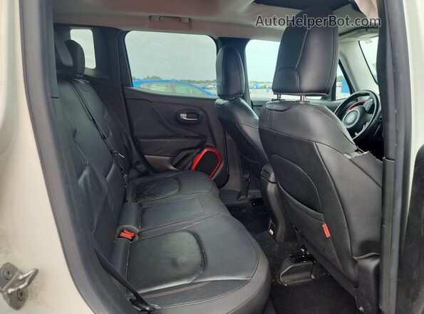 ZACCJBCT3GPD05301 2016 JEEP RENEGADE Белый Вид задних сидений