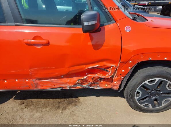 ZACCJBCT4GPC69490 2016 JEEP RENEGADE Orange Front view