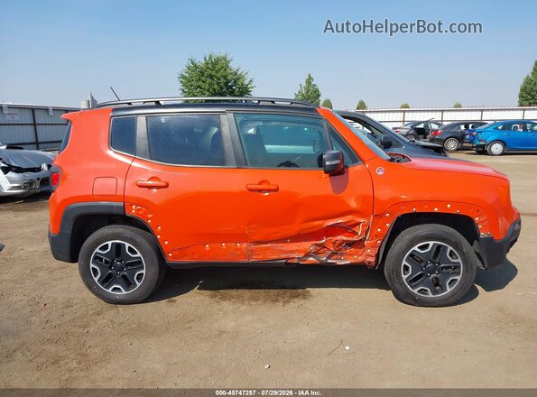 ZACCJBCT4GPC69490 2016 JEEP RENEGADE Orange Rear interior view