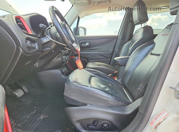 ZACCJBCT6GPD05308 2016 JEEP RENEGADE White Вид салону спереду