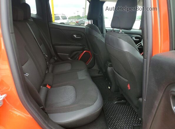 ZACCJBCT8GPD48385 2016 JEEP RENEGADE Оранжевый Вид задней части салона